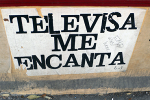 "Televisa me encanta" póster callejero, México DF, via Arte Callejero 